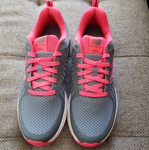 New balance running shoes